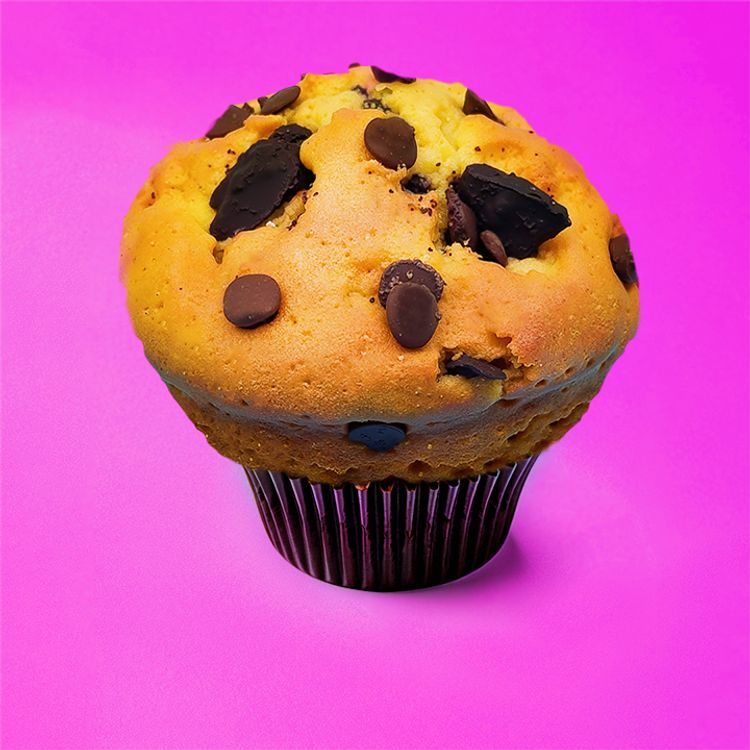 Muffin de vainilla con delicioso trozos de chocolate.
