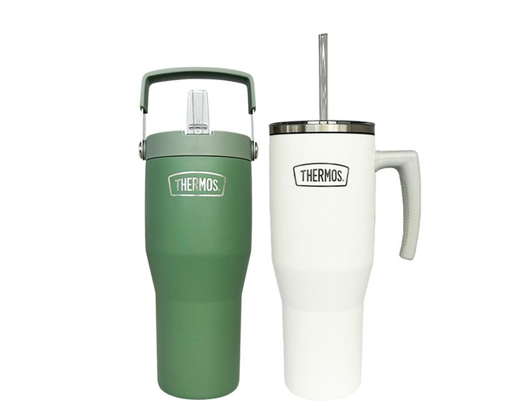 Incluye:


	THERMOS® 850ml para líquidos Outdo Verde
	THERMOS® 1.1Lt para líquidos Outdo Blanco

