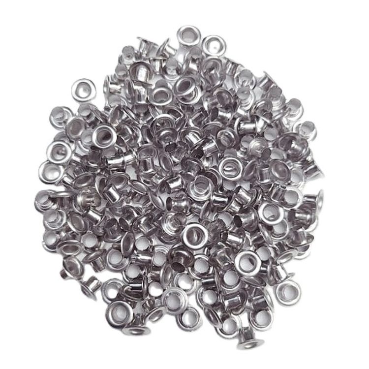  

Eyelets Plateados 

Dale un toque a tu imaginacion con estos ojalillos. Ideal para todos tus proyectos de scrapbooking, tarjetería, encuadernación y otras manualidades,

Equipo Scrapyart
