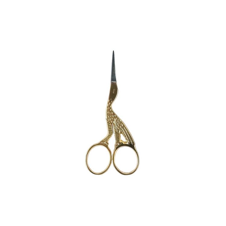 
Tijera de acero inoxidable con punta de precisión y una longitud de corte de 2,5 cm. Mangos chapados en oro.
Descripción del consumidor
 

