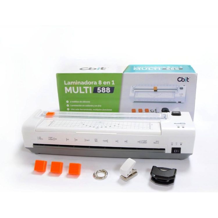 


 






La Laminadora 8 en 1 Multi 588 de CBIT es una herramienta multifuncional diseñada para manualidades, oficina y proyectos de impresión. 



 









	8 funciones en 1: Incluye laminado en caliente, laminado en frío, perforador,  guillotina, argollas de llavero, esquinero redondeador y tres tipos de cuchillas (recta, ondulada y perforada). 

	
	
	 
	
	
	
	Calentamiento rápido: Lista para usar en 2 a 3 minutos. 
	
	
	 
	
	
	
	Compatibilidad: Acepta micas de hasta 125 micrones y un ancho máximo de laminación de 325 mm (tamaño A3). 
	
	
	 
	
	
	
	Acabado profesional: Ofrece un laminado uniforme sin burbujas. 
	220V.












 


