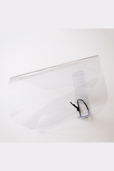 Paquete de 10 Protectores Faciales PET.

Cinta anti empañado y elástico doble para sujeción. Muy cómodo. Utilizado en la industria alimentaria, retail, etc. Es un producto reusable de alta durabilidad. Fácil de limpiar y desinfectar. Apto para niños y adultos. Forma Anatómica. 

Tamaño producto desarmado:

25 cm x 45 cm 
