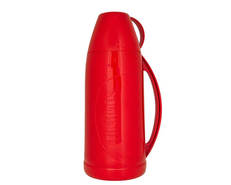 Características:


	Envase isotérmico con ampolla de vidrio interna libre de asbesto.
	Exterior de plástico libre de BPA
	Aislamiento al vacío
	Líquidos fríos y calientes
	Mantiene bebidas calientes por 12 horas y frías por 24 horas 
	No retiene olores.
	Medidas 1L: 31 cm x 12..2 cm x 15.5 cm (alto x ancho x longitud)
	Medidas 1.80L: 34.5 cm x 13.8 cm x 17.5 cm (alto x ancho x longitud)

