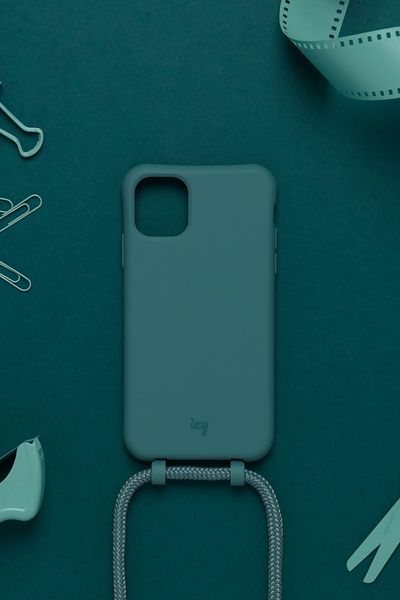 Case de silicona suave al tacto con sistema de enganche para colgar las pitas del Modelo Monocromático Lalú. 

- Protección Anti-drop

 

 

MODELO           
			ALTO CM  
			LARGO CM  
			
			ANCHO CM  
			
		Iphone Xs Max
			18
			8.2
			1
		 
