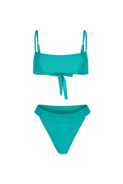 DESCRIPCIÓN
RAÍCES SS 23 COLLECTION
ESTA PIEZA ES 100% HECHA A MANO EN PERÚ Y REALZA LA SILUETA DE CADA MUJER

LA MODELO USA:
SMALL
