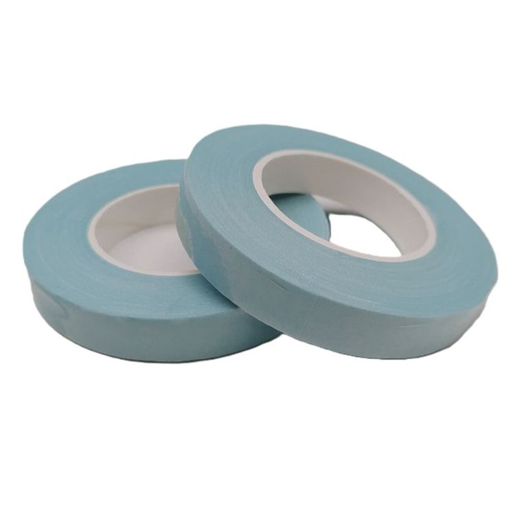 Especial para forrar alambres, palillos de madera y otros materiales. Normalmente para forrar tallos de flores o formar ramos, es semi adhesiva y se utiliza en muchas aplicaciones decorativas.

13 m x 18 mm

