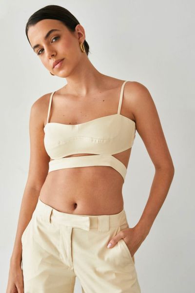 Material: Cotton satinado.

