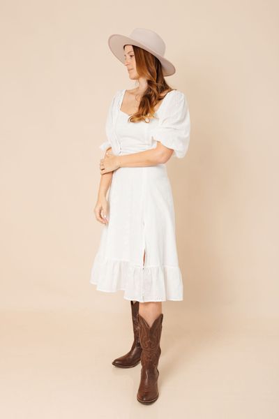 Vestido hecho de lino 100% con forro por dentro
 
