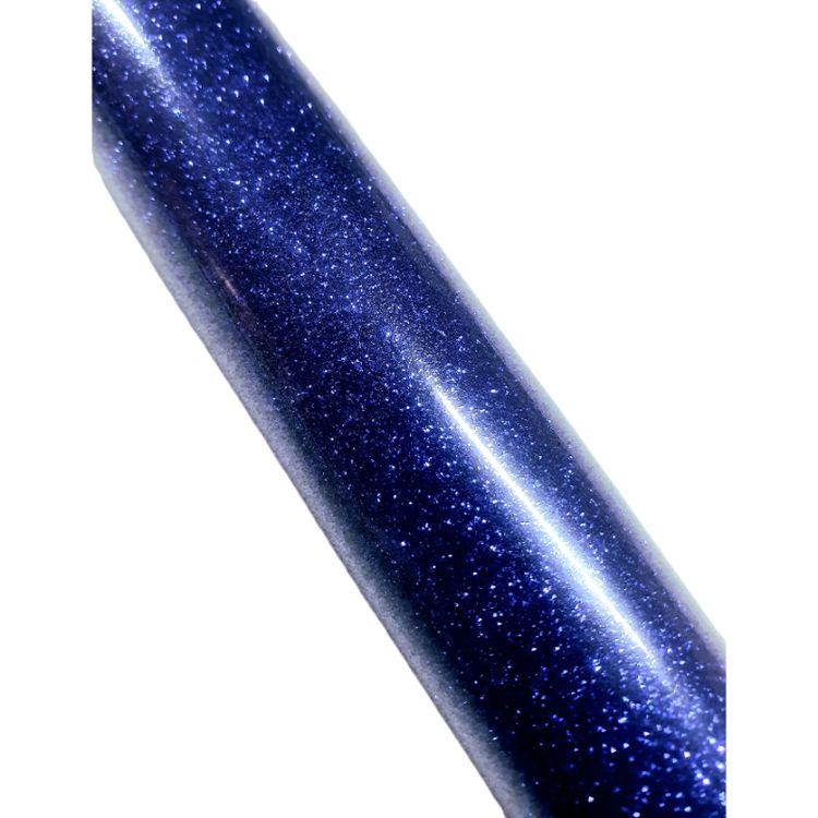 Vinil thermoadherible para estampado

Se aplica al algodon, Poliéster y mezclas mixtas.

Es totalmente lavable y resistente.

Tiene excelentes propiedades para el corte.

50 cm x 52 cm aprox.
